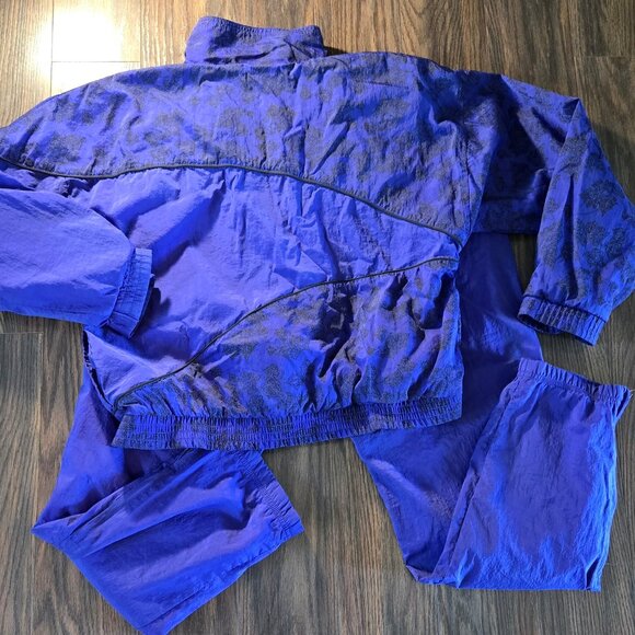 REEBOK Two-Piece Athletic/Athleisure/Jogger Set: Pants & Jacket SIZE M - Picture 2 of 11